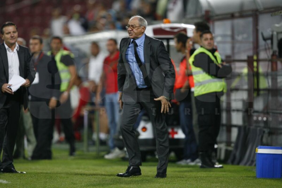 VIDEO şi FOTO Fotbal sau război? » 36 de copci pentru Beto!