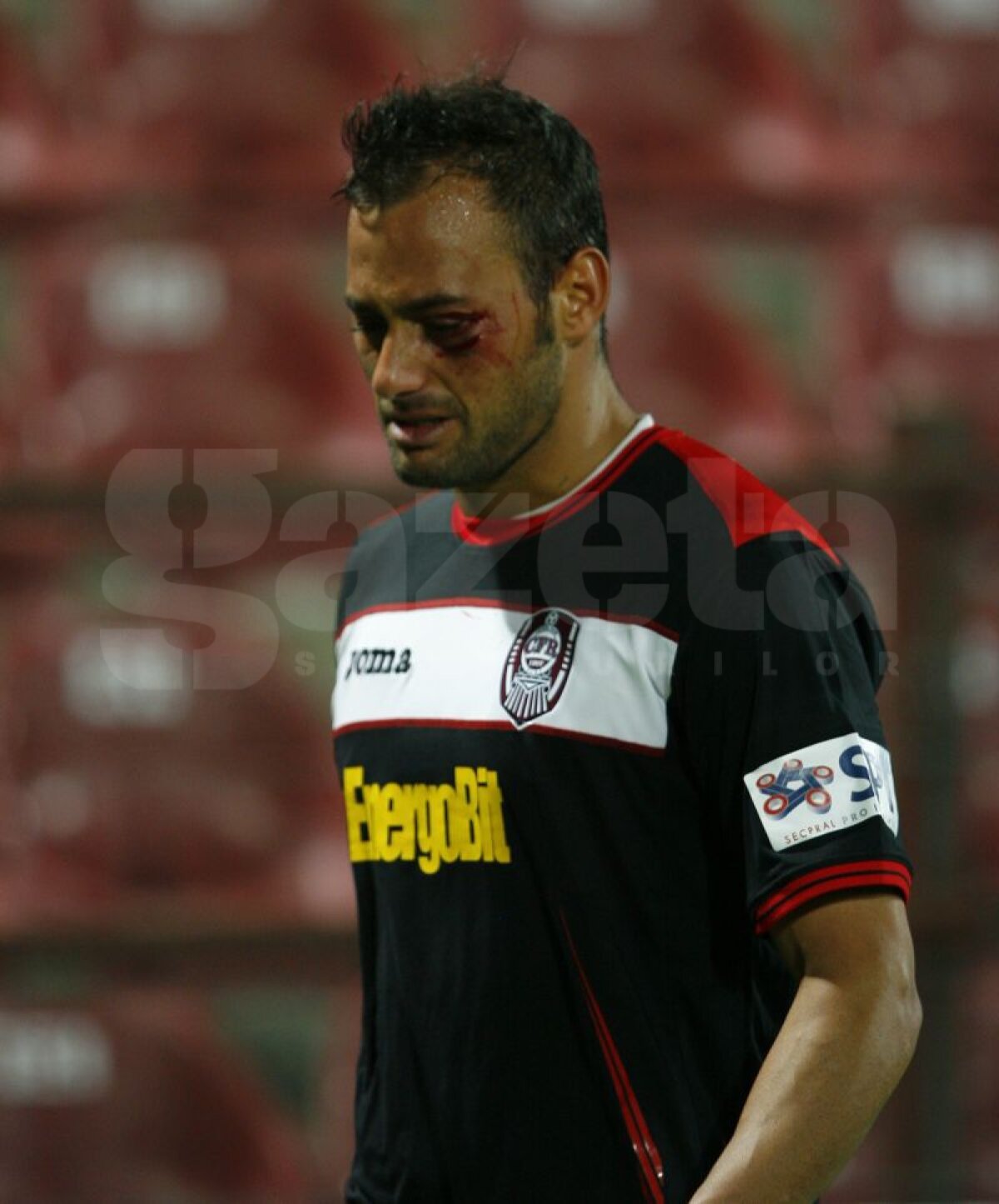 VIDEO şi FOTO Fotbal sau război? » 36 de copci pentru Beto!