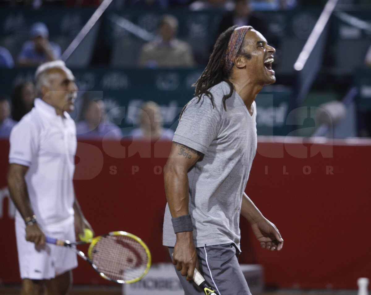 FOTO Tenis cu zîmbetul pe buze la BRD Năstase - Ţiriac Trophy