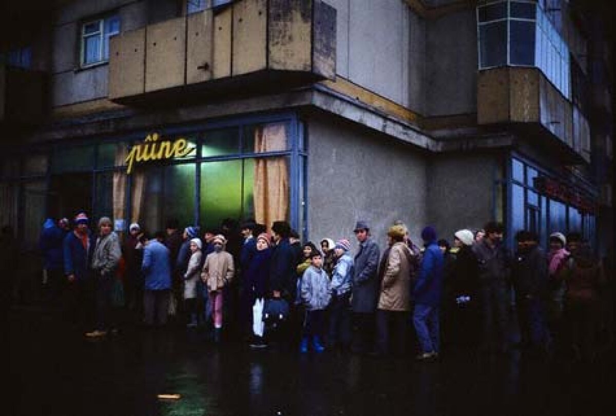 SUPER FOTO Puzzle cu amintiri » Mingea de 35, guma Turbo, cheia de gît ... Continuă tu!