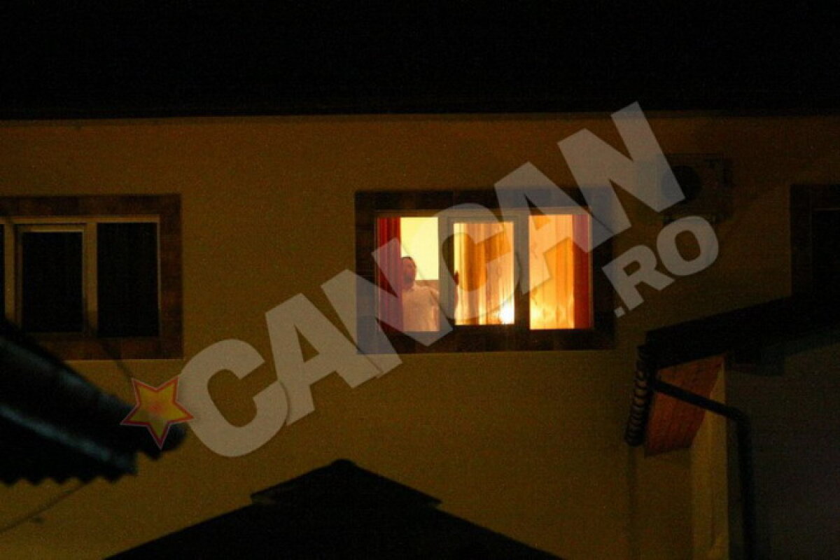 GALERIE FOTO Cancan susţine că brigada de la FCM Tg. Mureş-U Cluj a petrecut cu femei înainte de meci