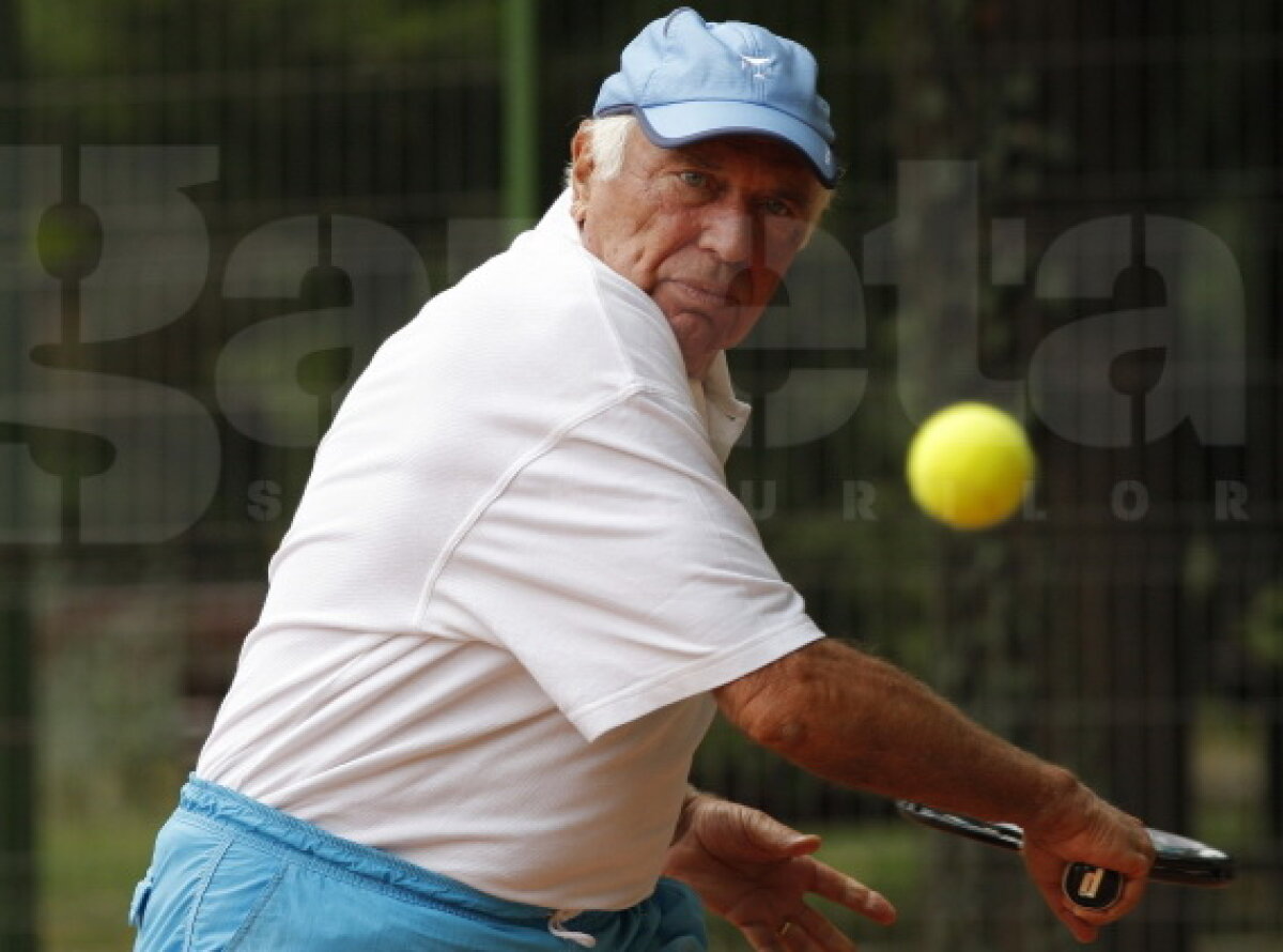 Ioan Holender conduce cu mînă sigură Festivalul George Enescu şi racheta de tenis: "Sportul este drogul meu"