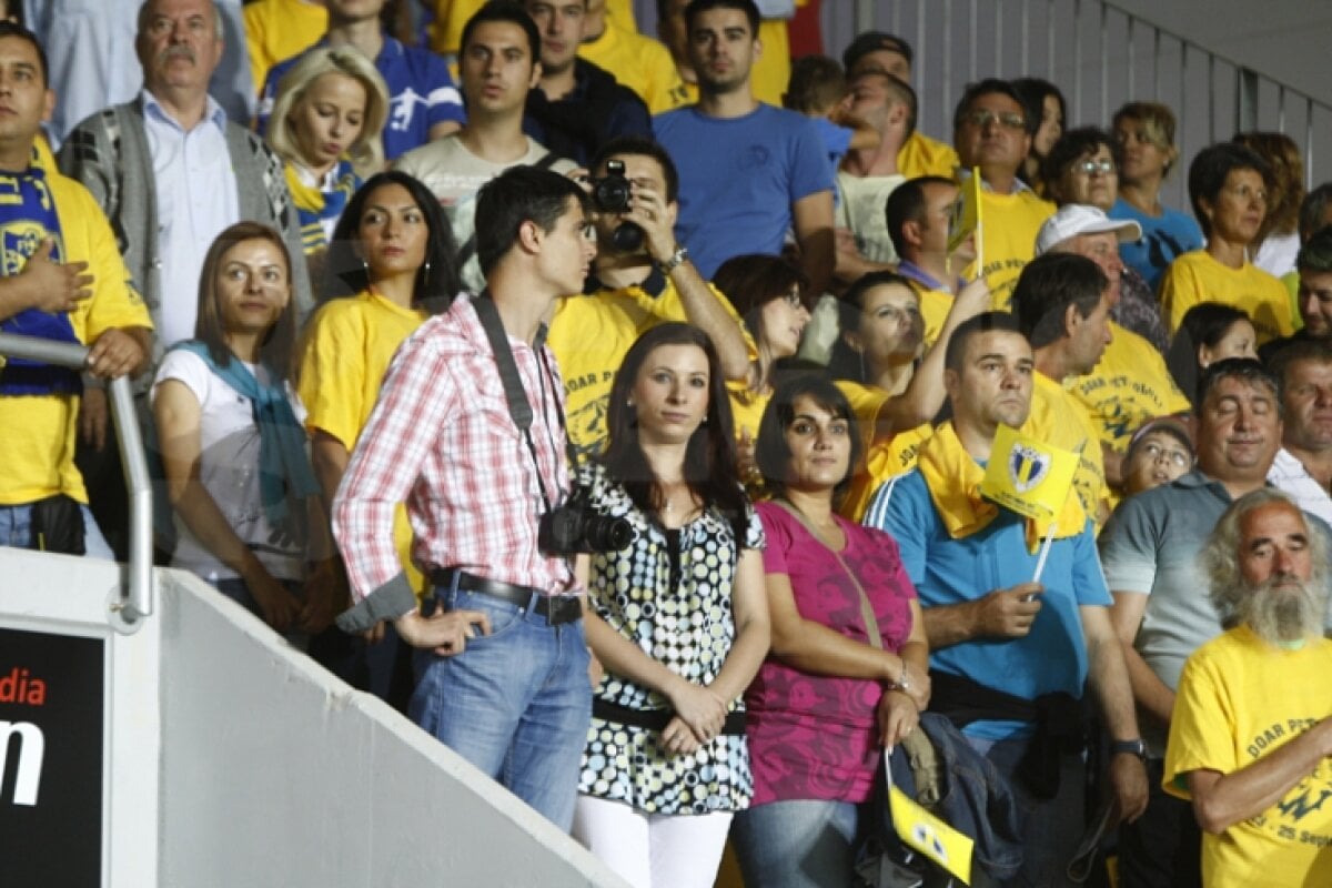 GALERIE FOTO Petrolul şi-a inaugurat arena » Bine aţi venit în "Paradisul Lupilor"!