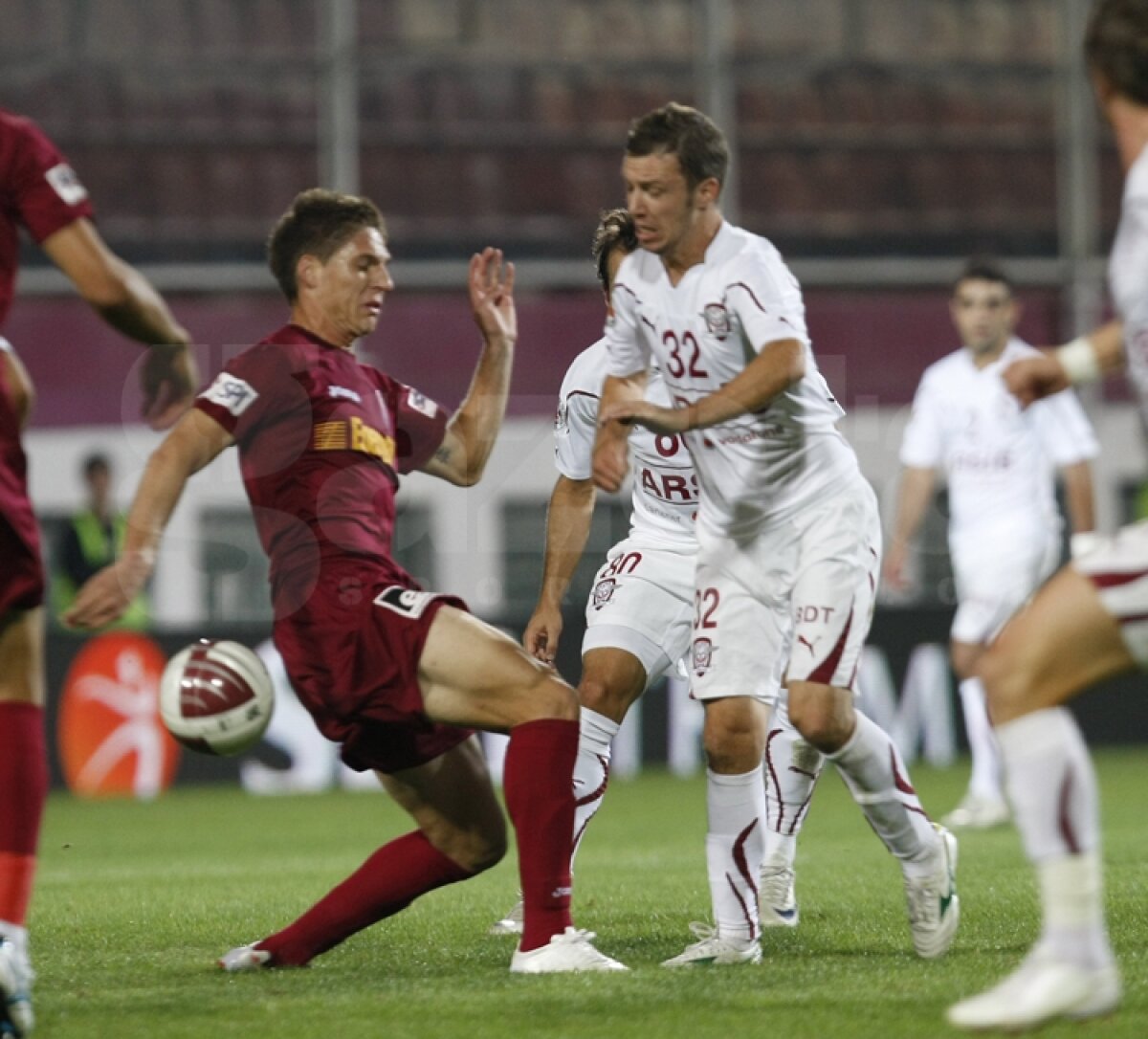 Rapid şi CFR Cluj remizează în derby-ul zilei în Liga 1, scor 1-1