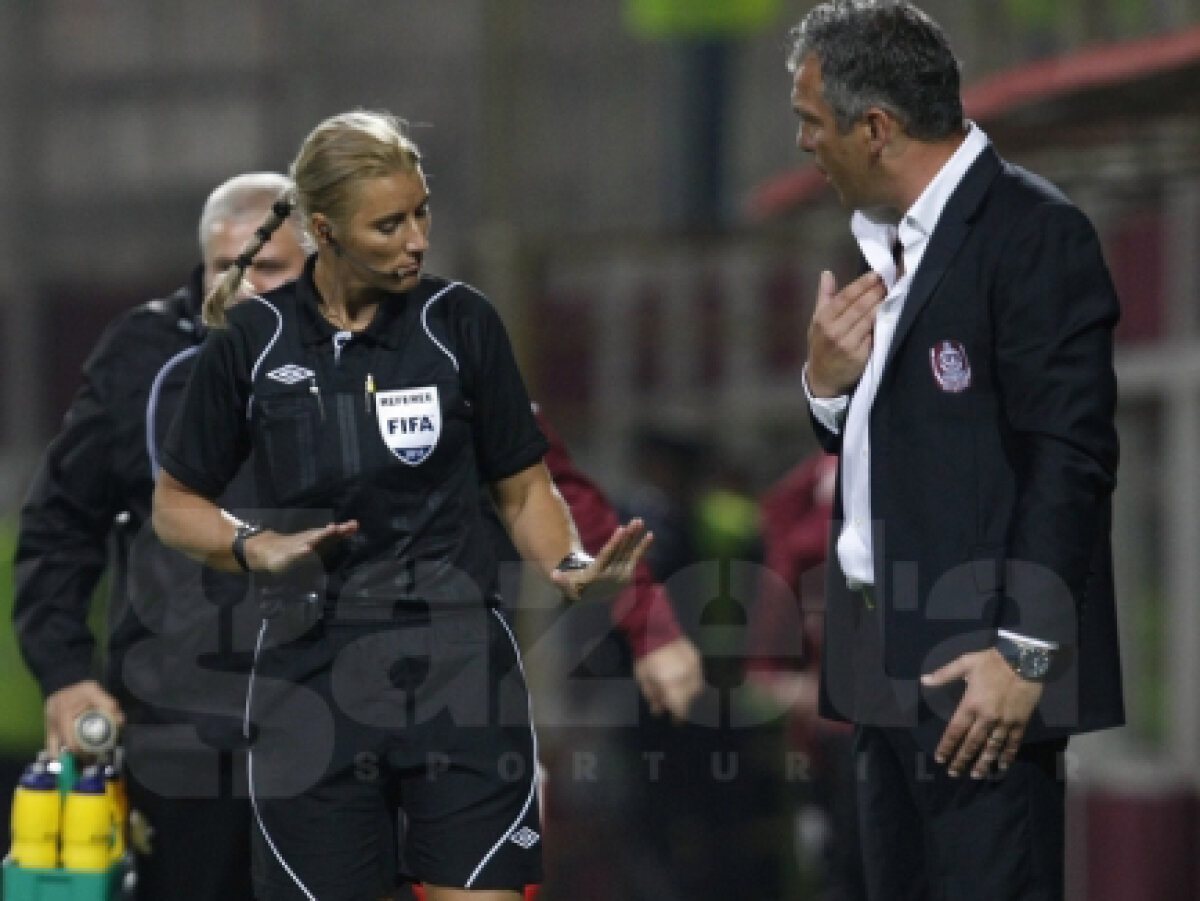 FOTO Femeile îmblînzesc "fiarele" » Jorge Costa, pus la punct de Cristina Dorcioman