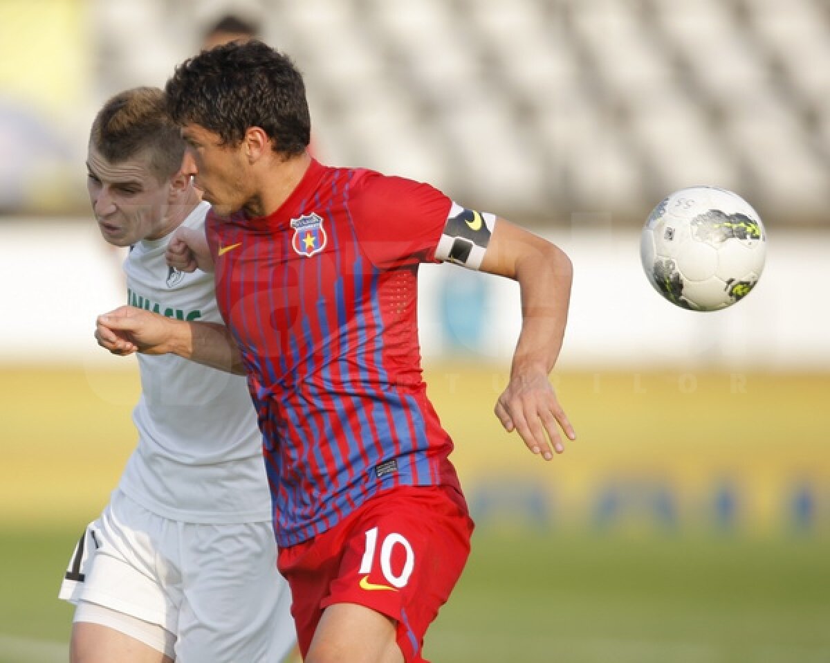 Steaua n-a reuşit să cîştige în Regie » Sportul - Steaua 0-0