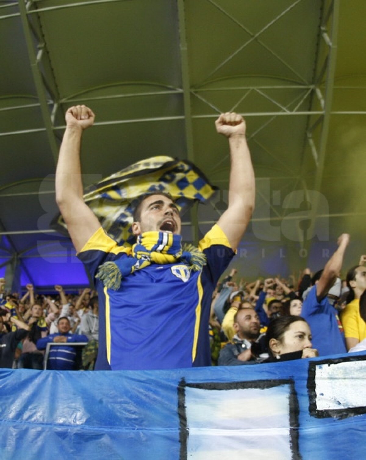 "Cîinii" au făcut spectacol la Ploieşti » Petrolul - Dinamo 1-5