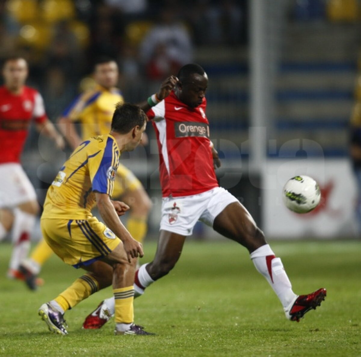 "Cîinii" au făcut spectacol la Ploieşti » Petrolul - Dinamo 1-5