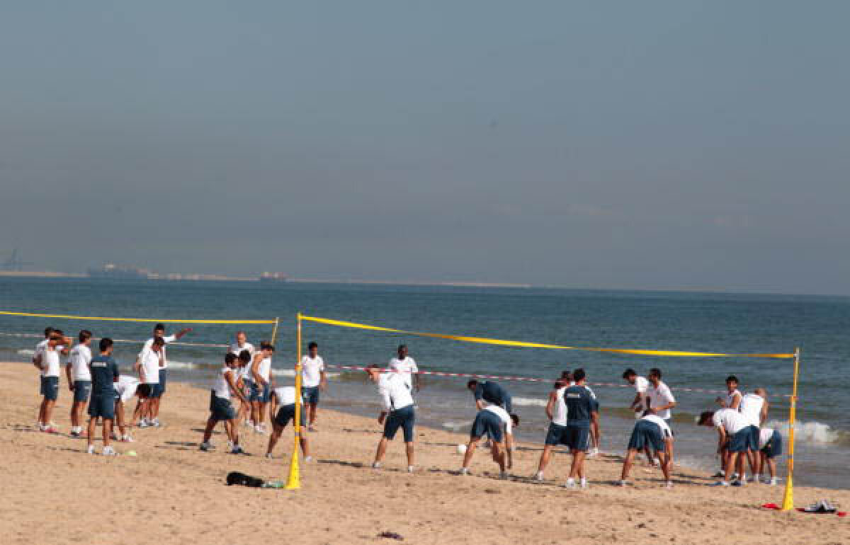 Cum se pregătesc unii de Ligă » Drogba la Oktoberfest... Valencia pe plajă
