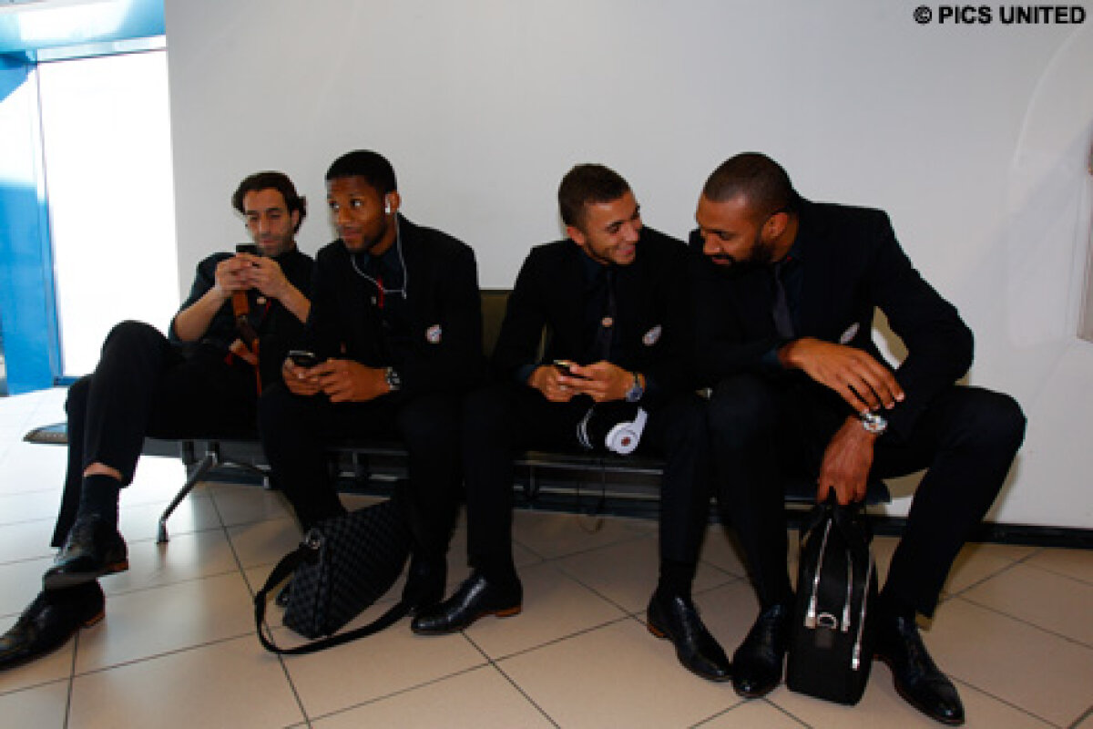 FOTO Avionul lui PSV a sosit la Bucureşti cu o întîrziere de 20 de minute