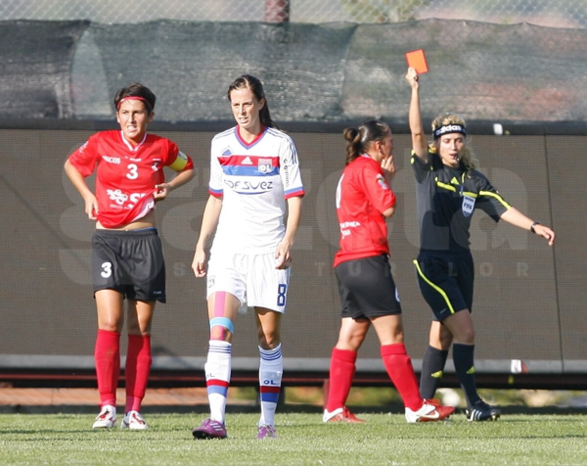FOTO » Fotbalul e şi pentru fete! Campioana Europei la feminin, Olympique Lyon, a făcut spectacol cu Olimpia Cluj