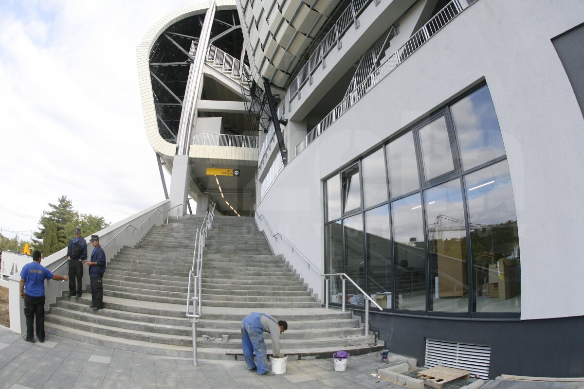 FOTO Cluj Arena îşi aşteaptă oaspeţii. Vezi cum decurg ultimele pregătiri!