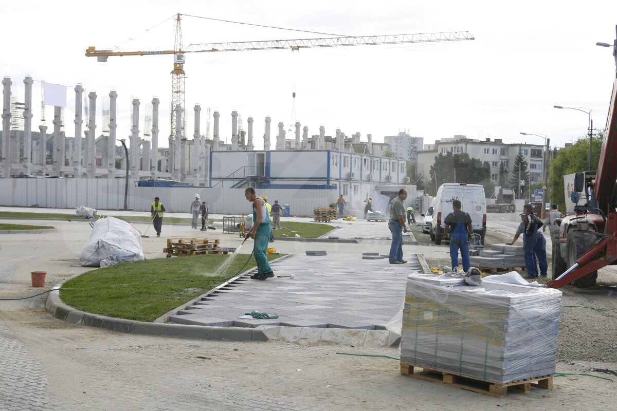 FOTO Cluj Arena îşi aşteaptă oaspeţii. Vezi cum decurg ultimele pregătiri!