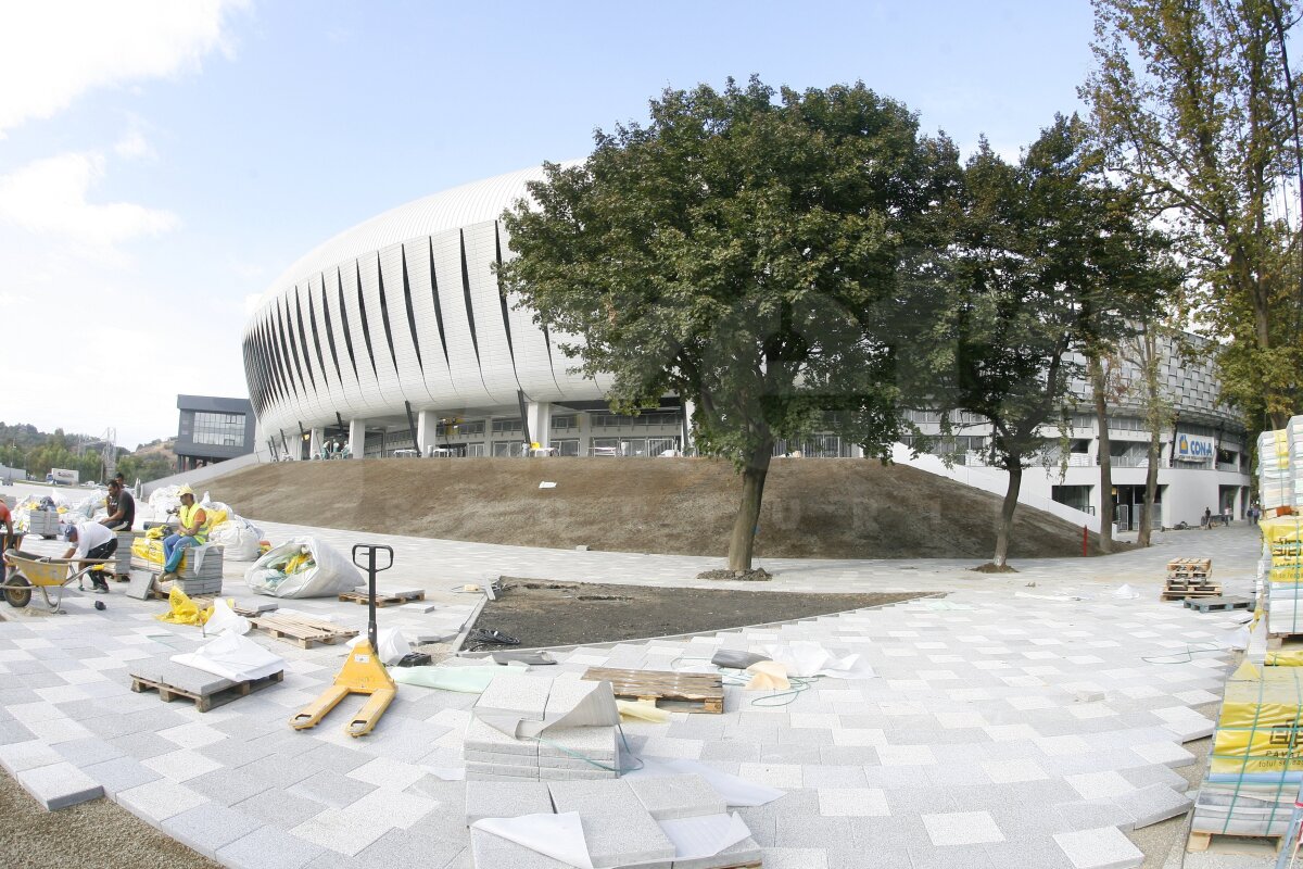 FOTO Cluj Arena îşi aşteaptă oaspeţii. Vezi cum decurg ultimele pregătiri!