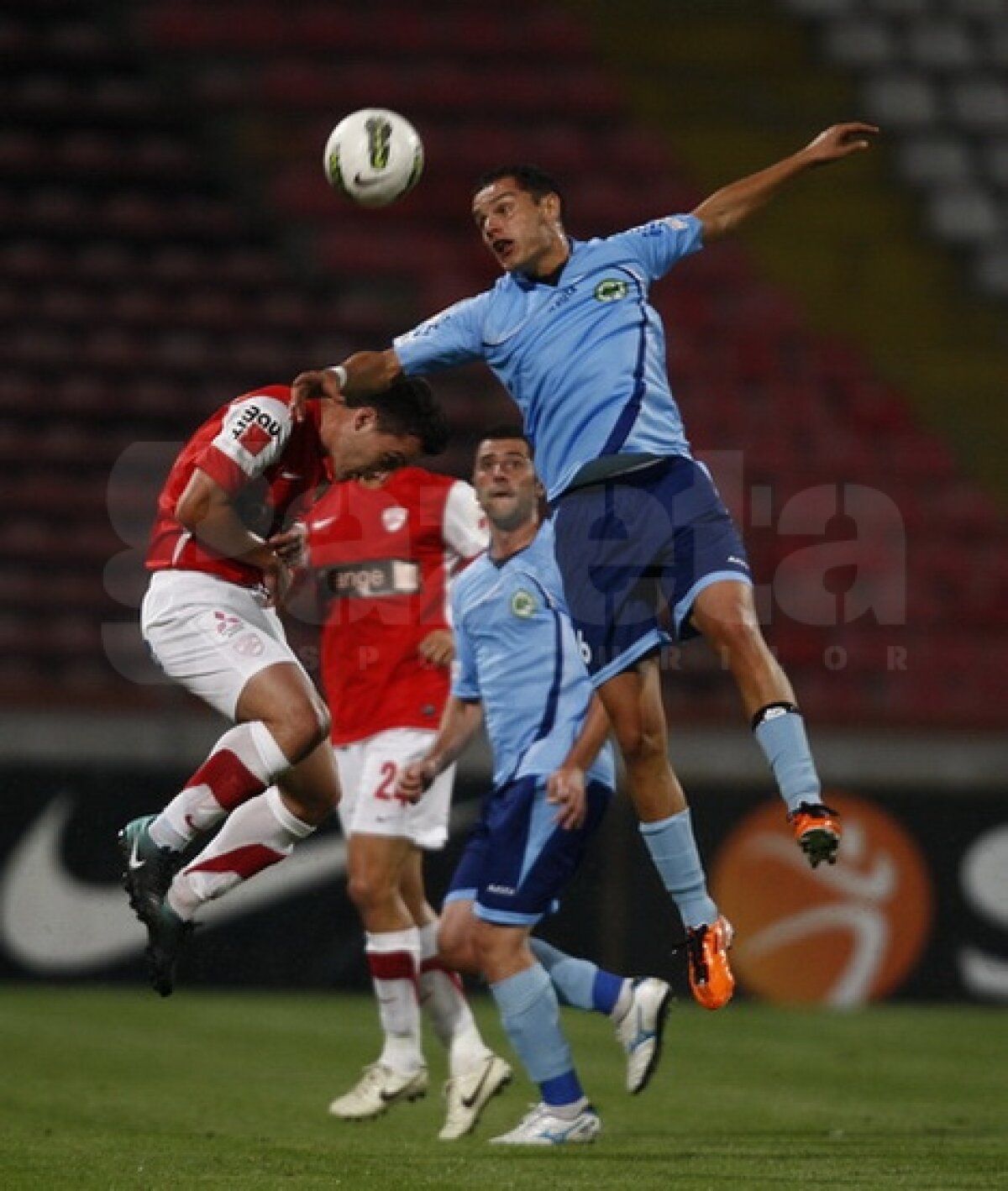 Dănciulescu şi Bakaj au adus o nouă victorie pentru "cîini", 2-0 cu Chiajna » La 11 puncte de Steaua