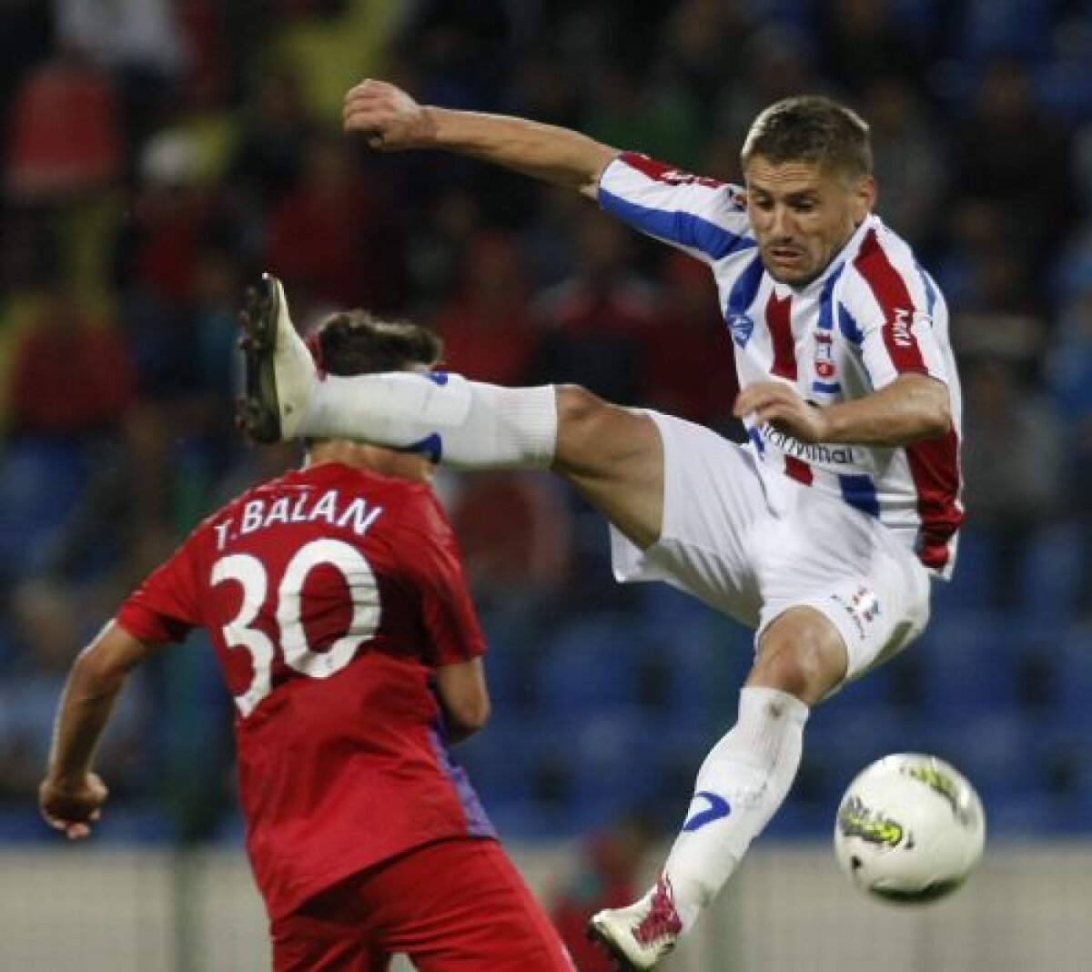 FOTO Feţele unui meci CRÎNCEN, decis abia în prelungiri, Steaua-Oţelul 2-1