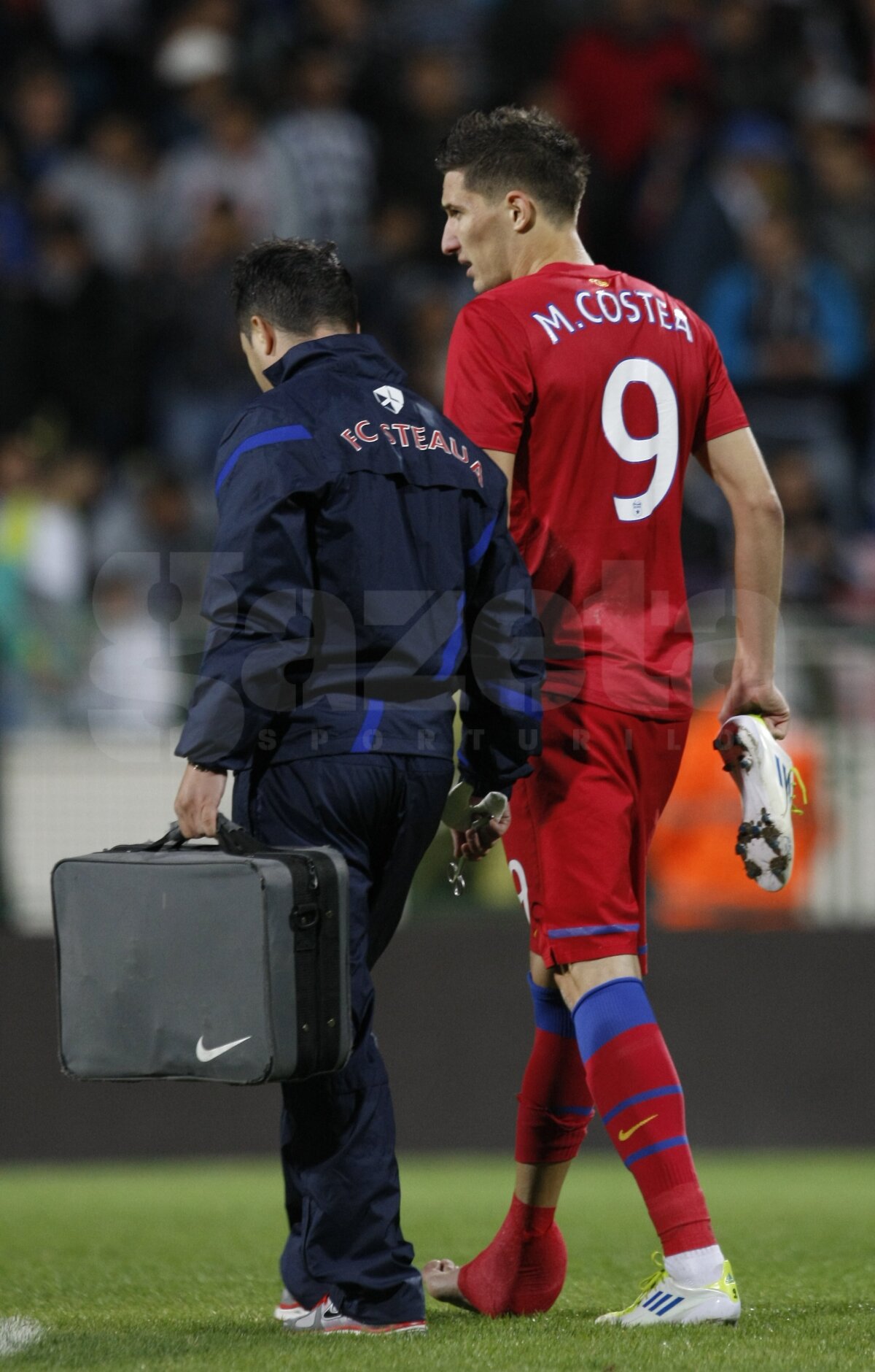 Steaua l-a pierdut pe Mihai Costea pentru următoarele două săptămîni