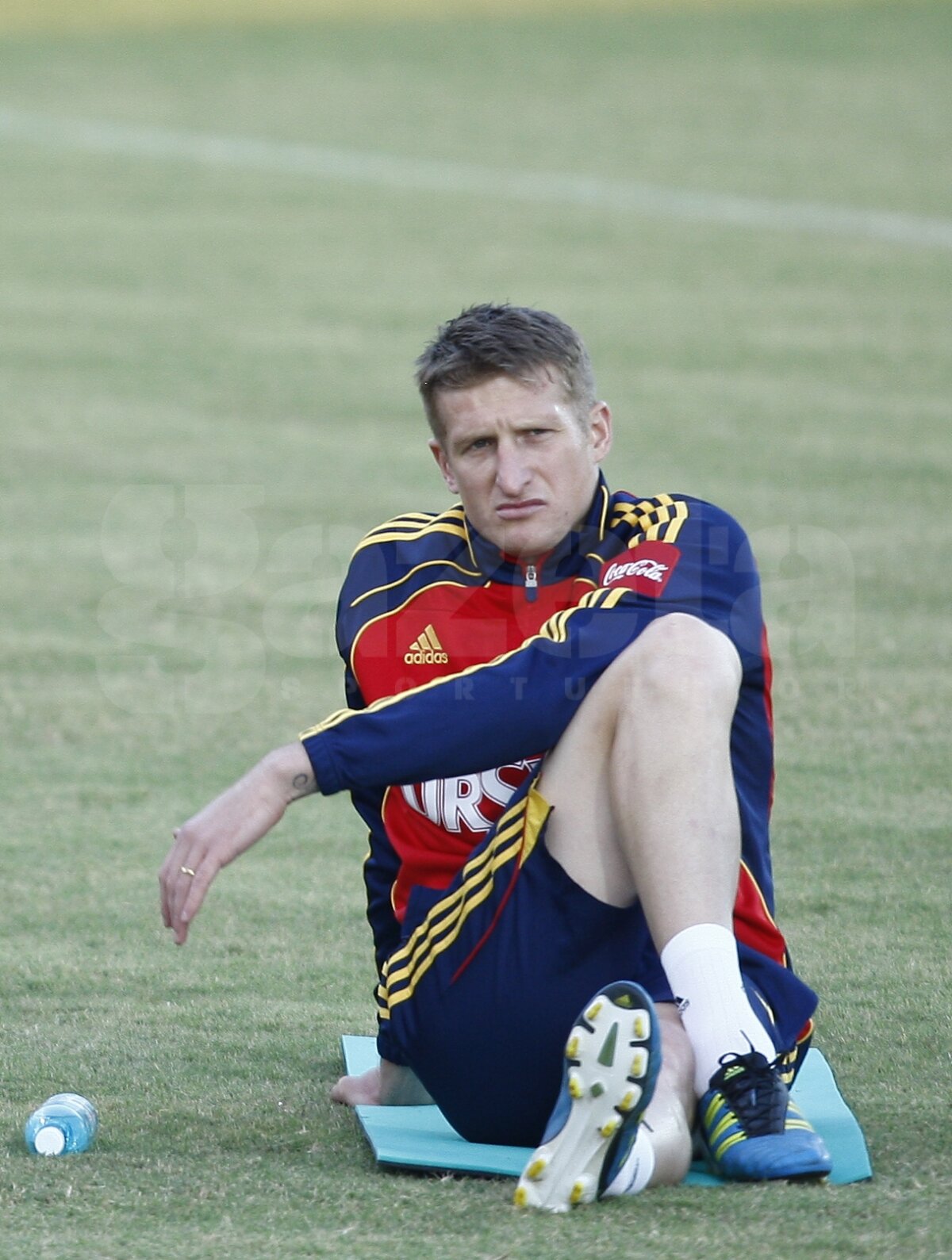 FOTO / Adrian Mutu a părăsit antrenamentul naţionalei după 30 de minute!