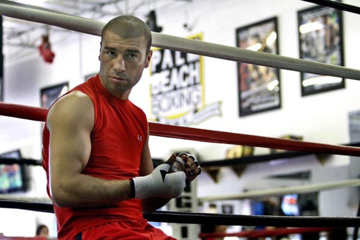 FOTO şi VIDEO/Bute, pregătit pentru Johnson » Mesajul românului pentru adversari: ”Sînt aici pentru toţi”