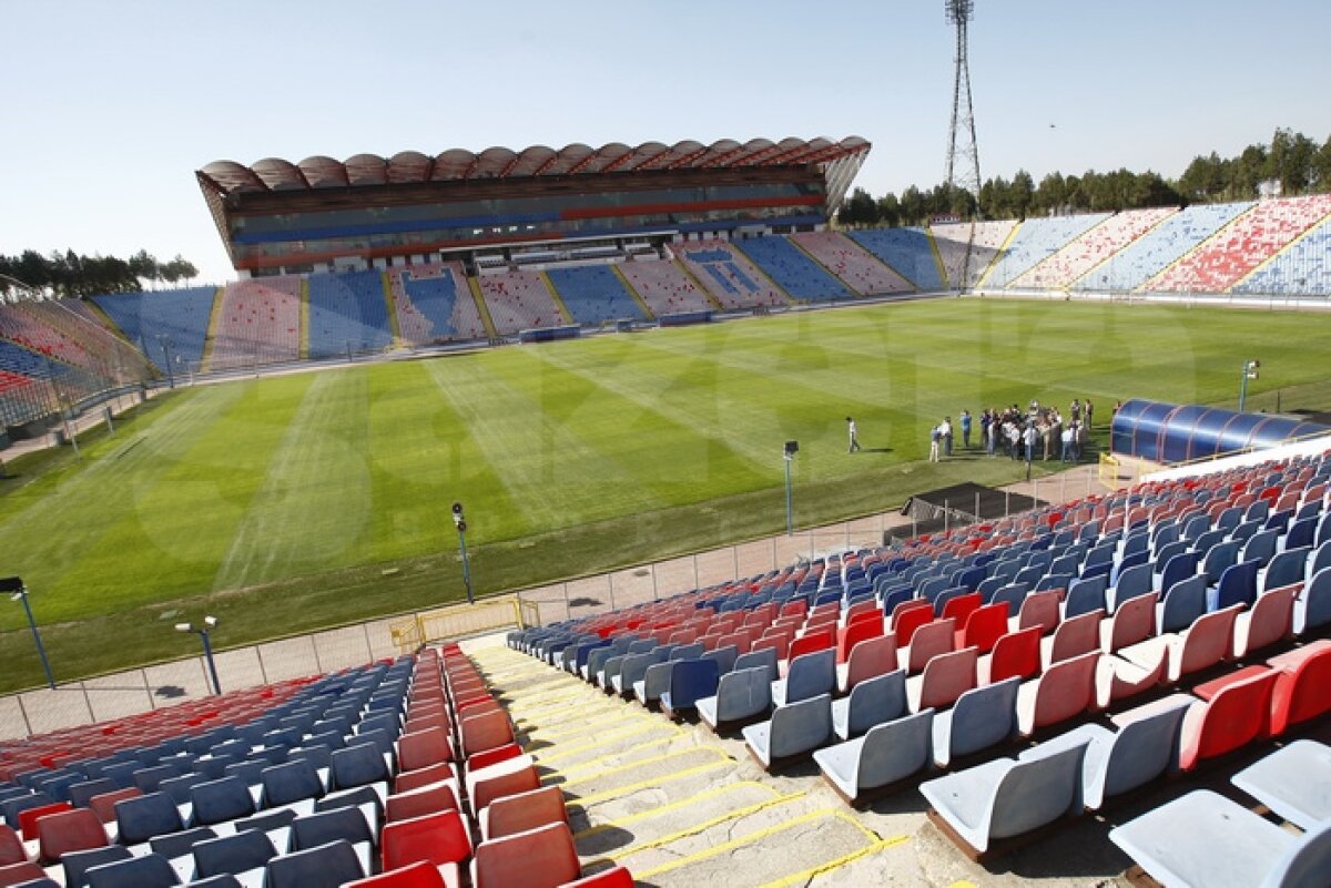 FOTO Iordănescu a fost în Ghencea şi a inspectat gazonul » CSA nu renunţă: 600.000 de euro şi Steaua revine acasă