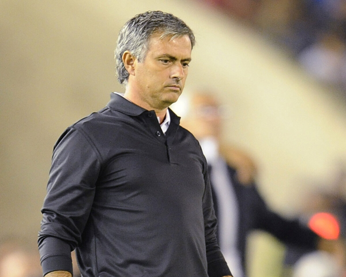 Derapajele îl costă pe Jose Mourinho » Amenzi comice