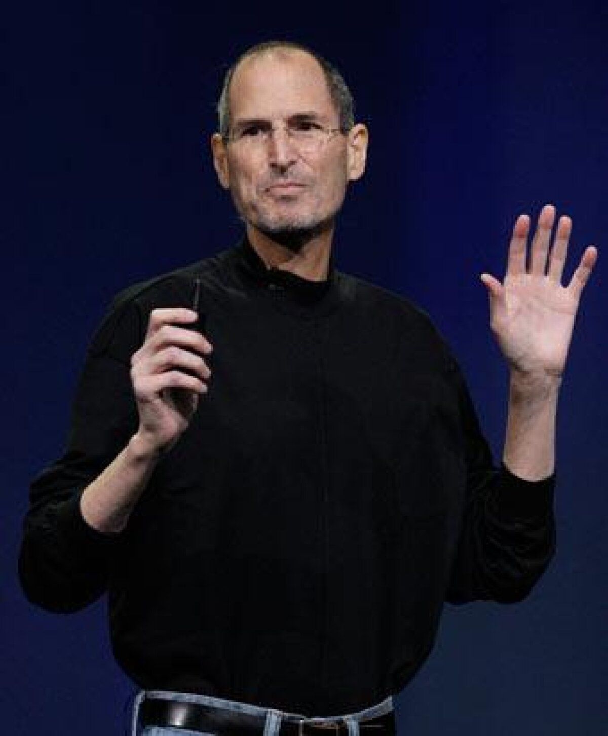 Apple anunţă că Steve Jobs a murit! Bill Gates şi-a luat adio de la "colegul, competitorul şi prietenul" său de o viaţă