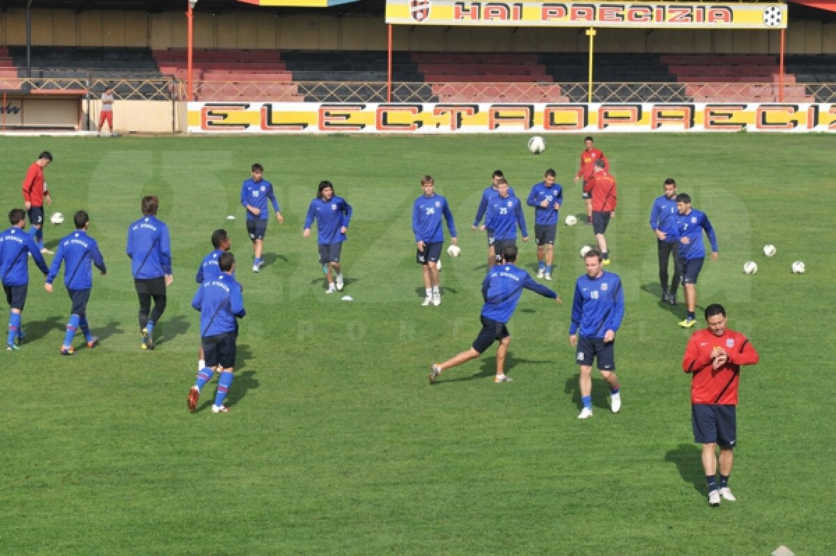 FOTO Steliştii trag tare la antrenamentele lui Ilie Stan » Hai, băieţii, mai cu viaţă :D