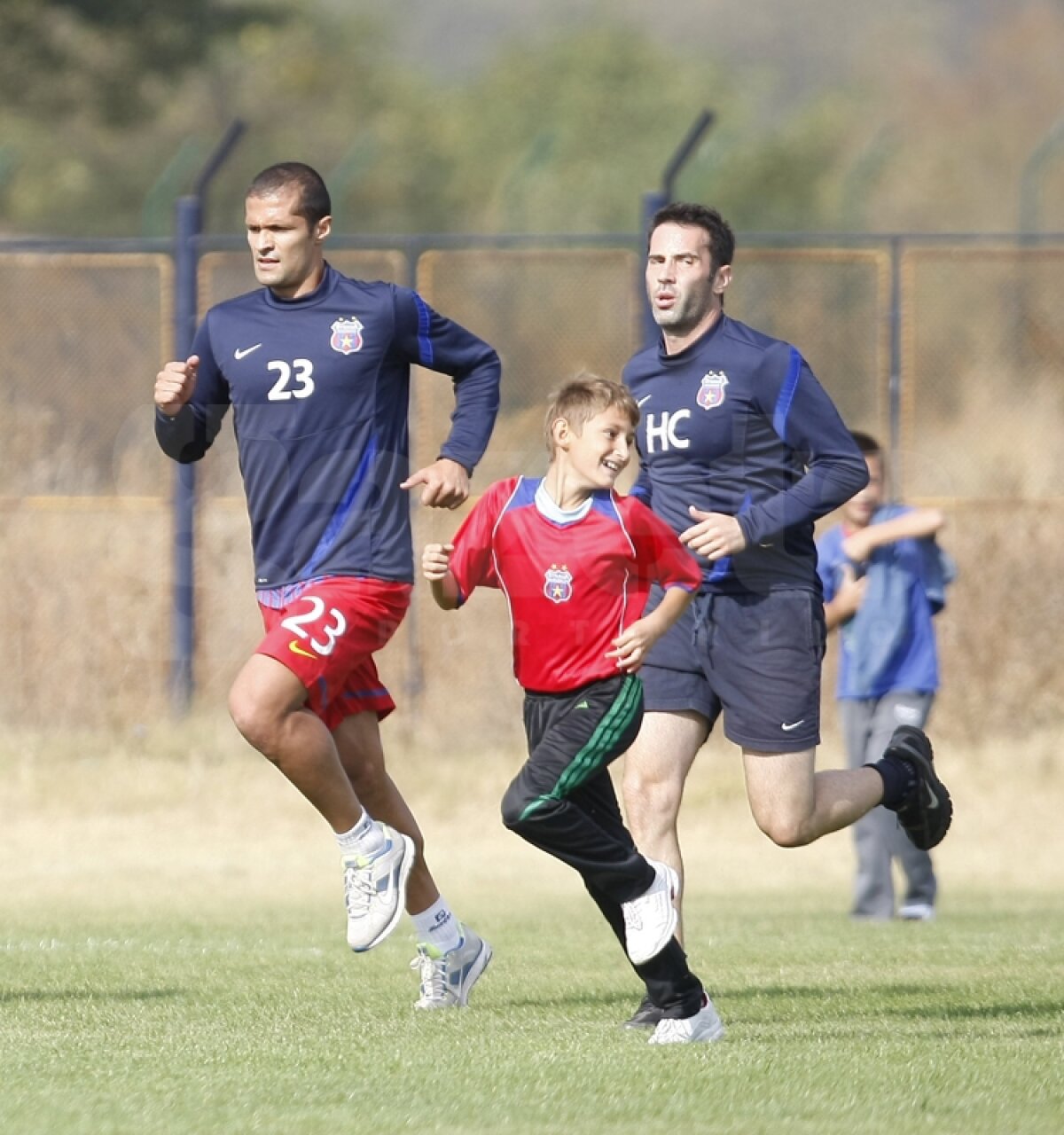 FOTO Steaua a învins Sportul cu 4-1 într-un amical disputat la Ploieşti