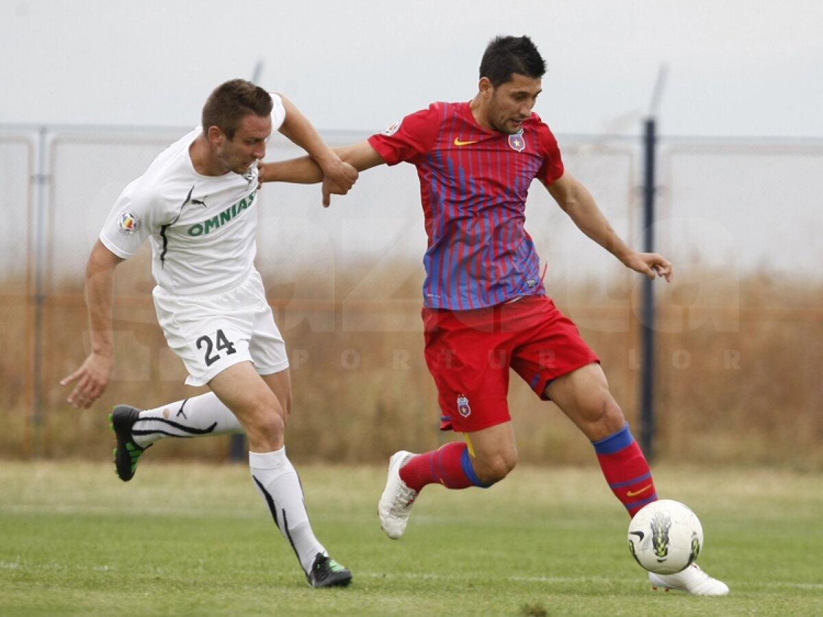 FOTO Steaua a învins Sportul cu 4-1 într-un amical disputat la Ploieşti