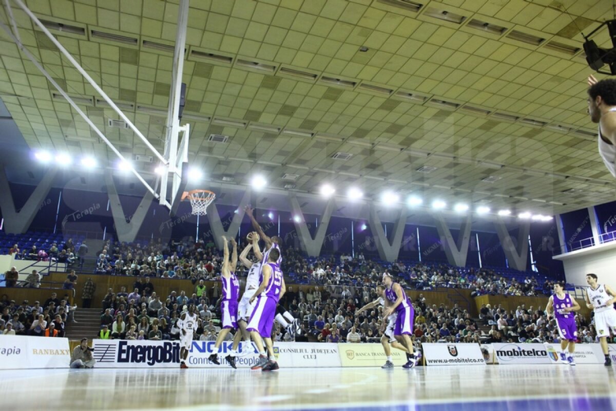 FOTO Victorie la final de carieră » Rob Thomson a jucat ultimul meci pentru "U" Mobitelco