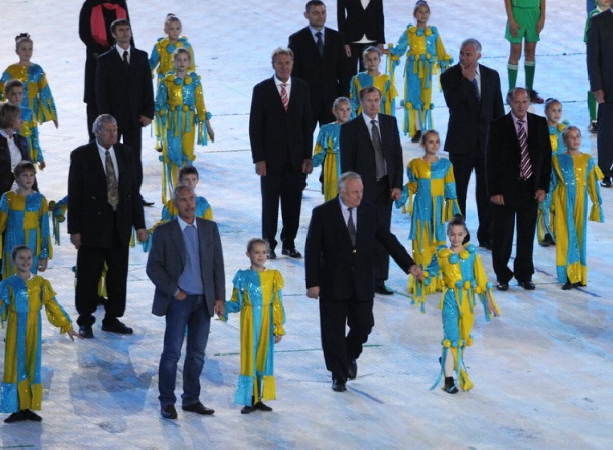 GALERIE FOTO Waka-Waka la redeschiderea stadionului care va găzdui finala Euro 2012