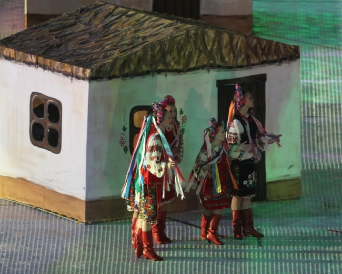 GALERIE FOTO Waka-Waka la redeschiderea stadionului care va găzdui finala Euro 2012