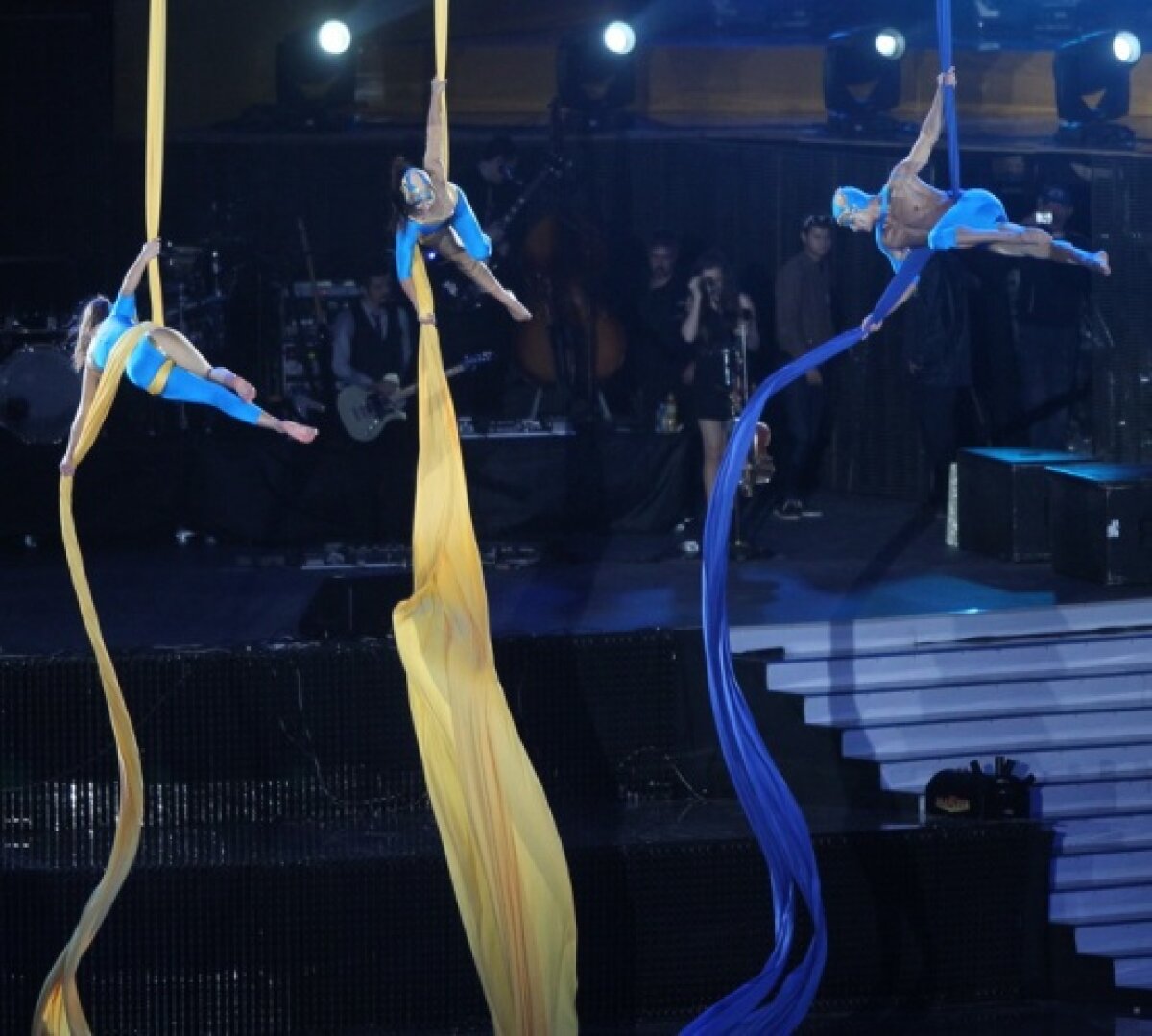 GALERIE FOTO Waka-Waka la redeschiderea stadionului care va găzdui finala Euro 2012