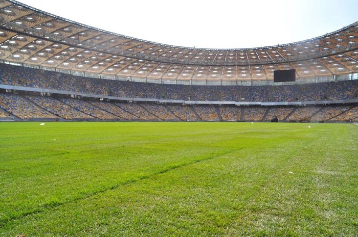 GALERIE FOTO Waka-Waka la redeschiderea stadionului care va găzdui finala Euro 2012
