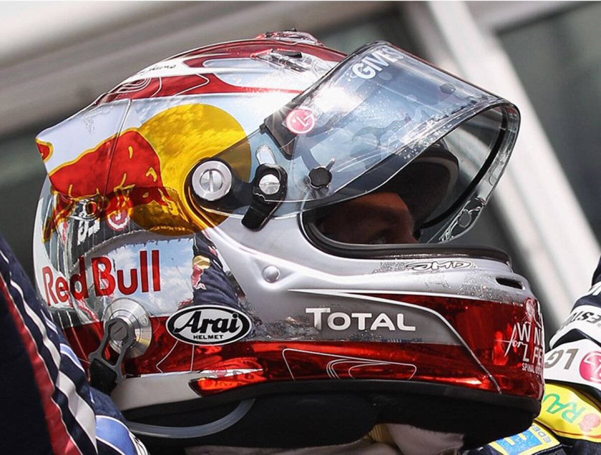 FOTO Ce pasiune ciudată are Vettel! Campionul F1 foloseşte cîte o cască diferită la fiecare cursă