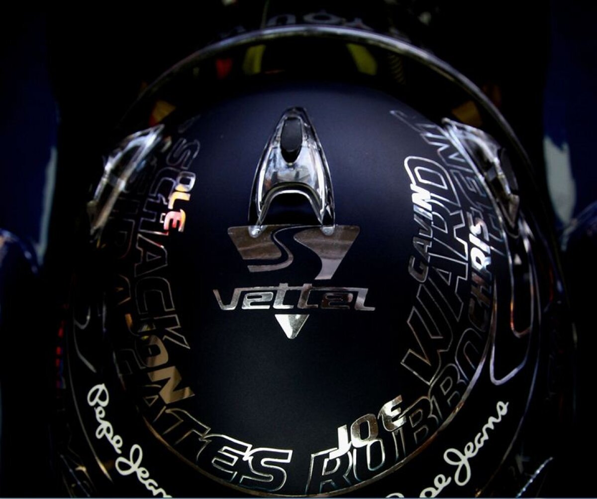 FOTO Ce pasiune ciudată are Vettel! Campionul F1 foloseşte cîte o cască diferită la fiecare cursă