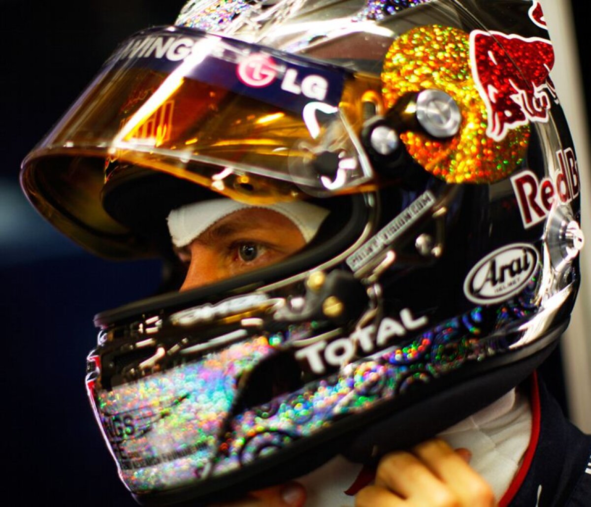 FOTO Ce pasiune ciudată are Vettel! Campionul F1 foloseşte cîte o cască diferită la fiecare cursă