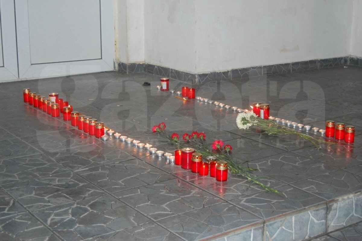 UPDATE » FOTO » Colegii baschetbalistului decedat s-au strîns la sala de antrenament din Giurgiu