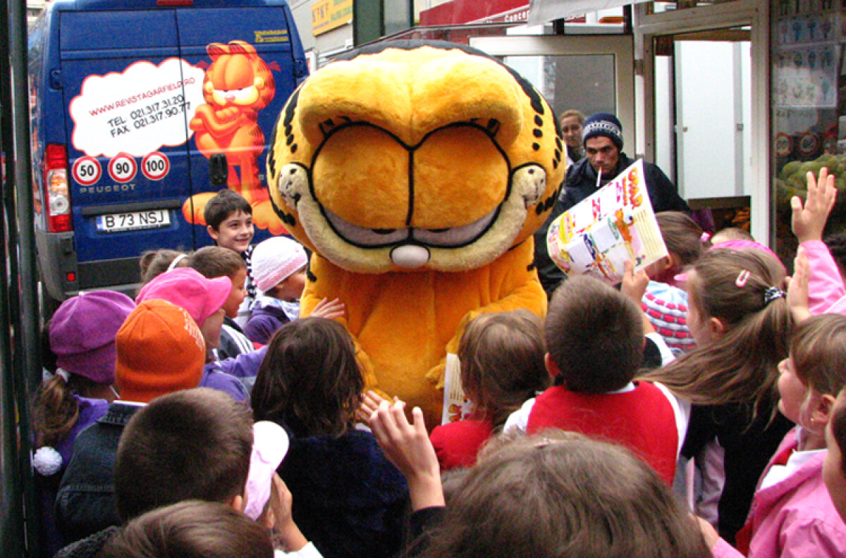 Garfield, asaltat de copii