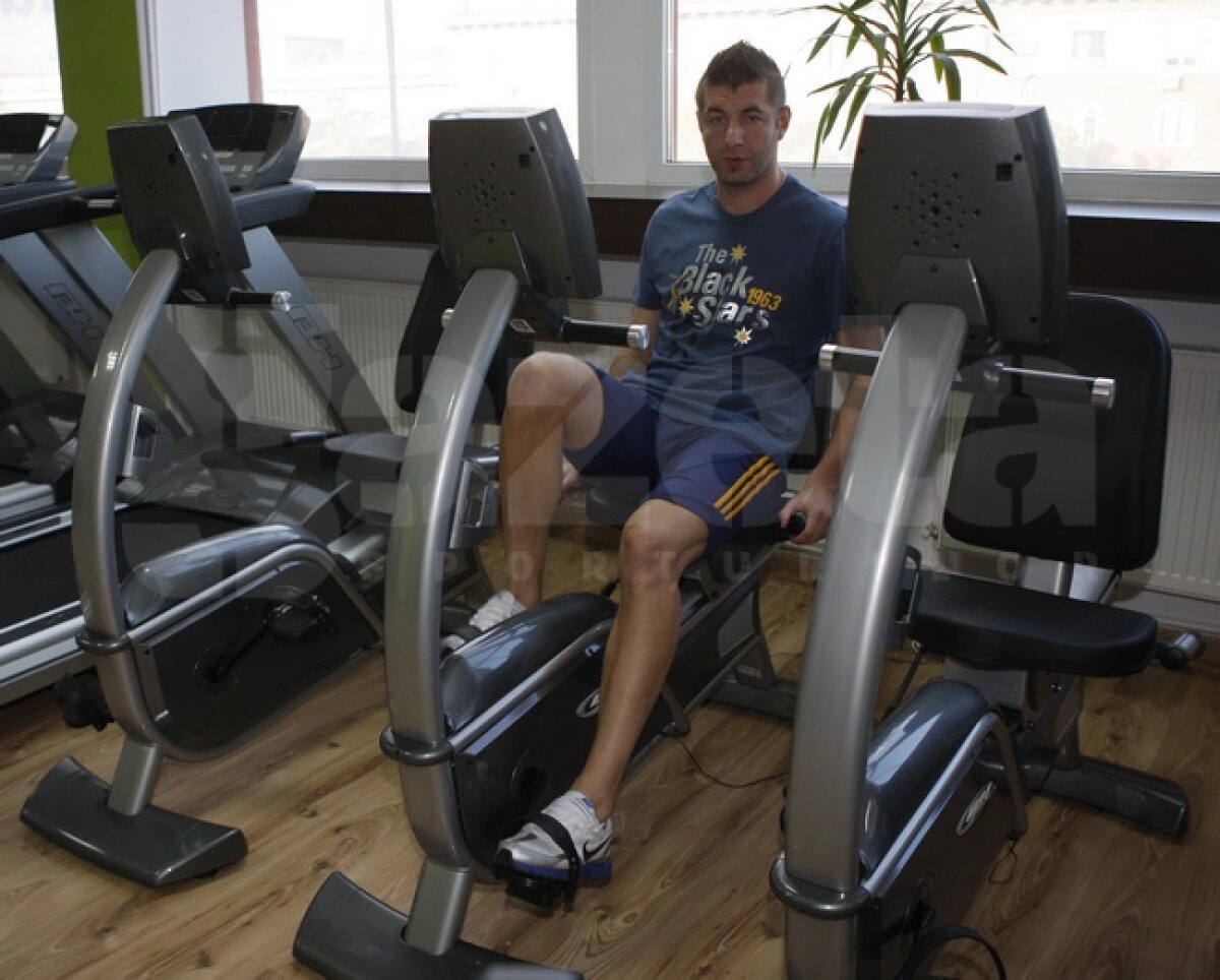 FOTO Ilie Stan vrea forţă » 4 stelişti "au tras de fiare" pentru a reintra rapid în programul echipei ;)