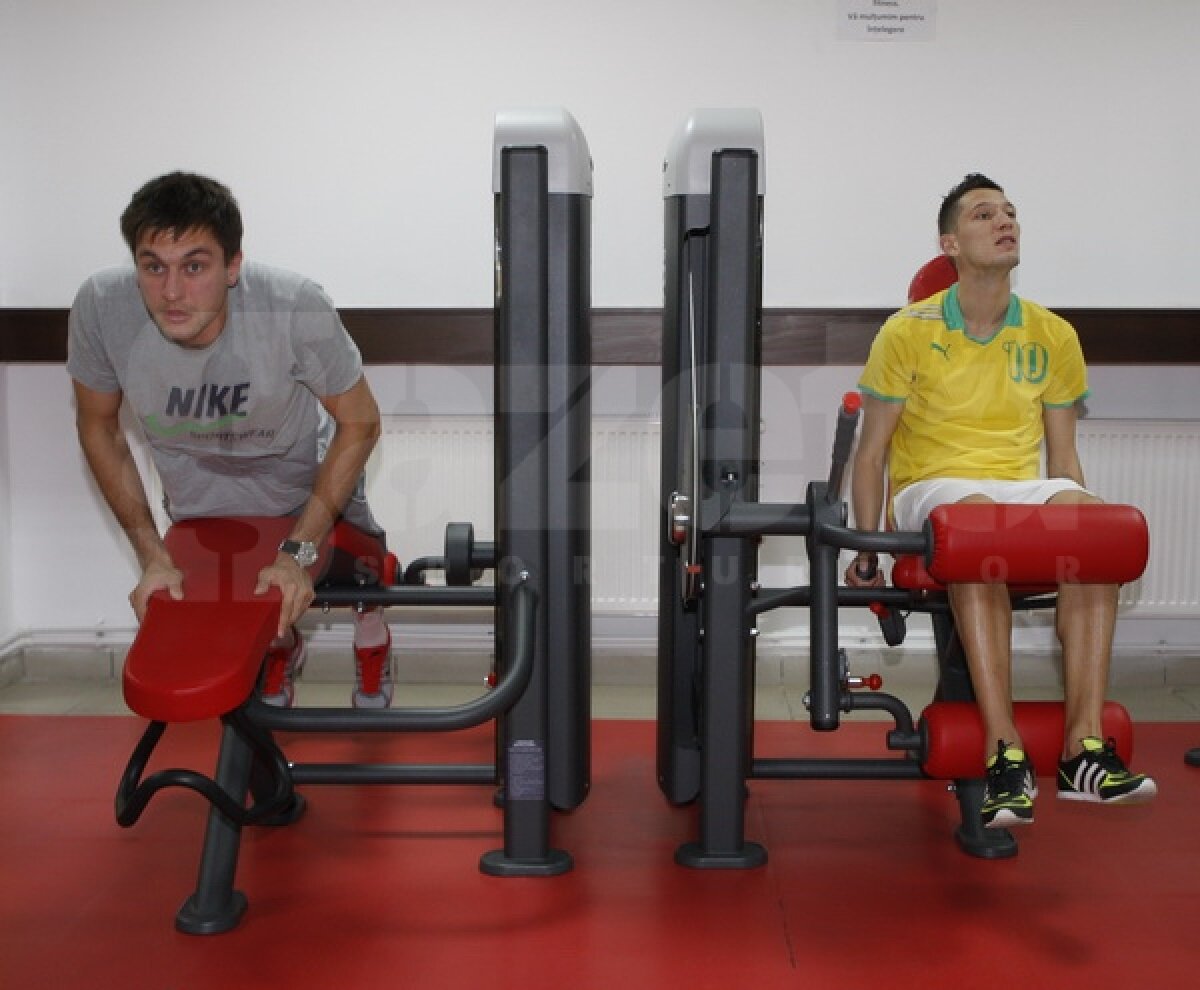 FOTO Ilie Stan vrea forţă » 4 stelişti "au tras de fiare" pentru a reintra rapid în programul echipei ;)