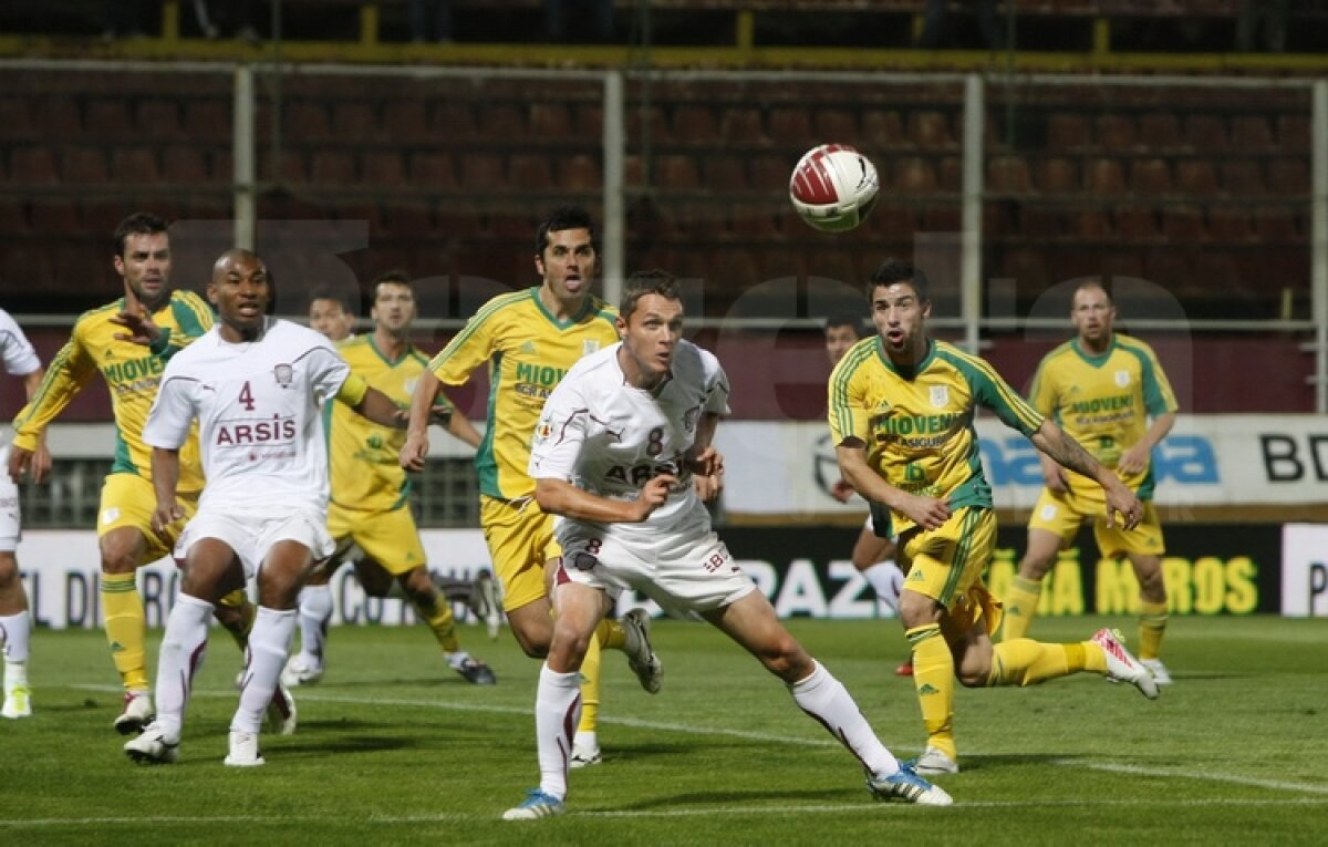 Giuleştenii s-au distrat cu noua echipă a lui Stoichiţă » Rapid - CS Mioveni 4-0