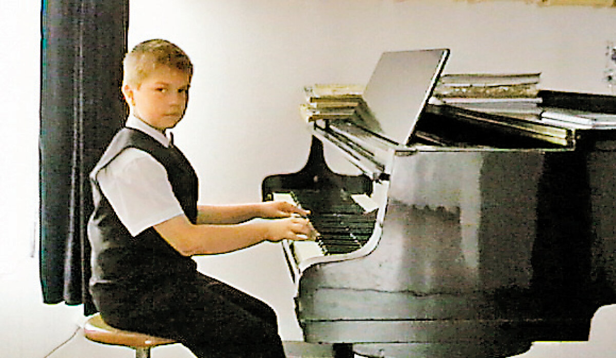 Vicecampion mondial, taleristul Ioan Toman are deja un urmaş » Mic, înarmat şi campion