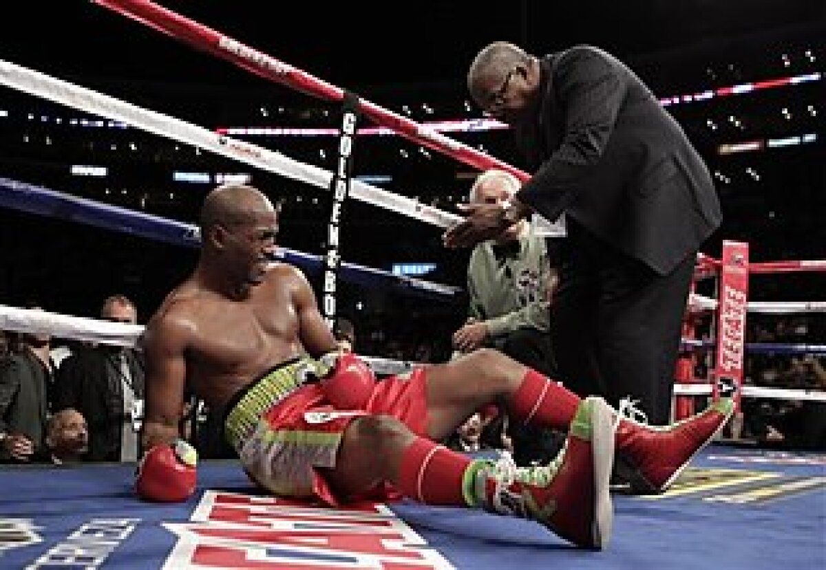 liveTEXT Final controversat » Hopkins a pierdut titlul mondial în faţa lui Dawson