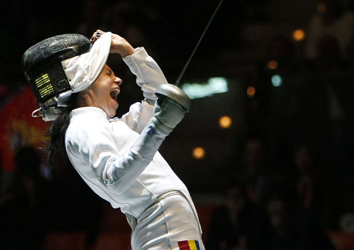 Echipa feminină de spadă e din nou campioană mondială