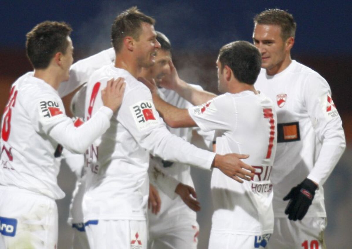 "Cîinii" au făcut SHOW la Piatra Neamţ  » Ceahlăul - Dinamo 0-5