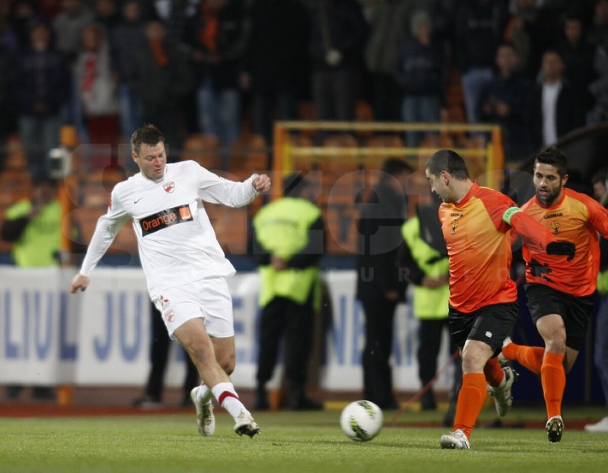 "Cîinii" au făcut SHOW la Piatra Neamţ  » Ceahlăul - Dinamo 0-5