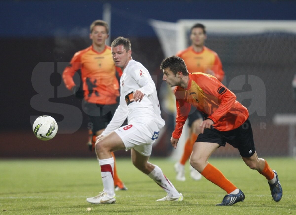 "Cîinii" au făcut SHOW la Piatra Neamţ  » Ceahlăul - Dinamo 0-5