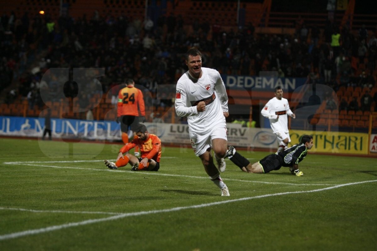 "Cîinii" au făcut SHOW la Piatra Neamţ  » Ceahlăul - Dinamo 0-5