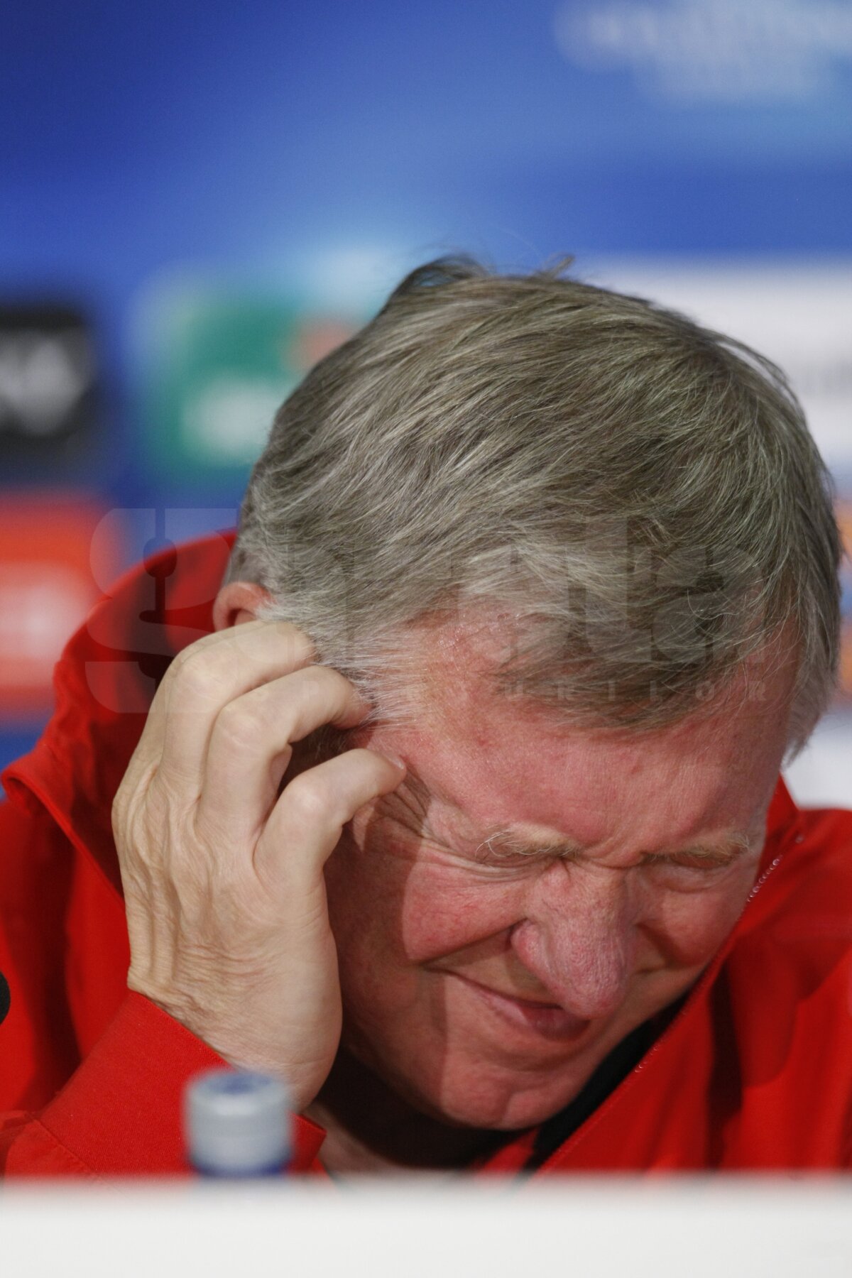 ﻿FOTO Manchester s-a antrenat pe o ploaie torenţială » Le-am băgat frigul în oase